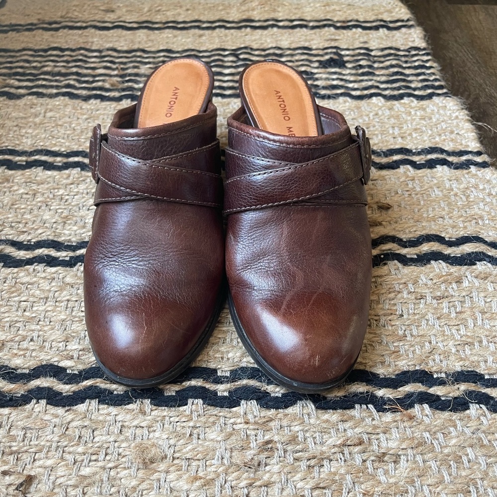 Antonio MELANI leather mules